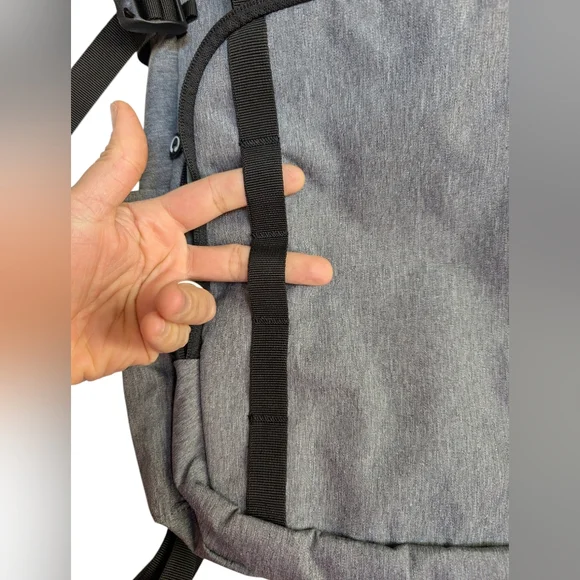 TIMBUK2 Incognito collection Gray and Black Backpack